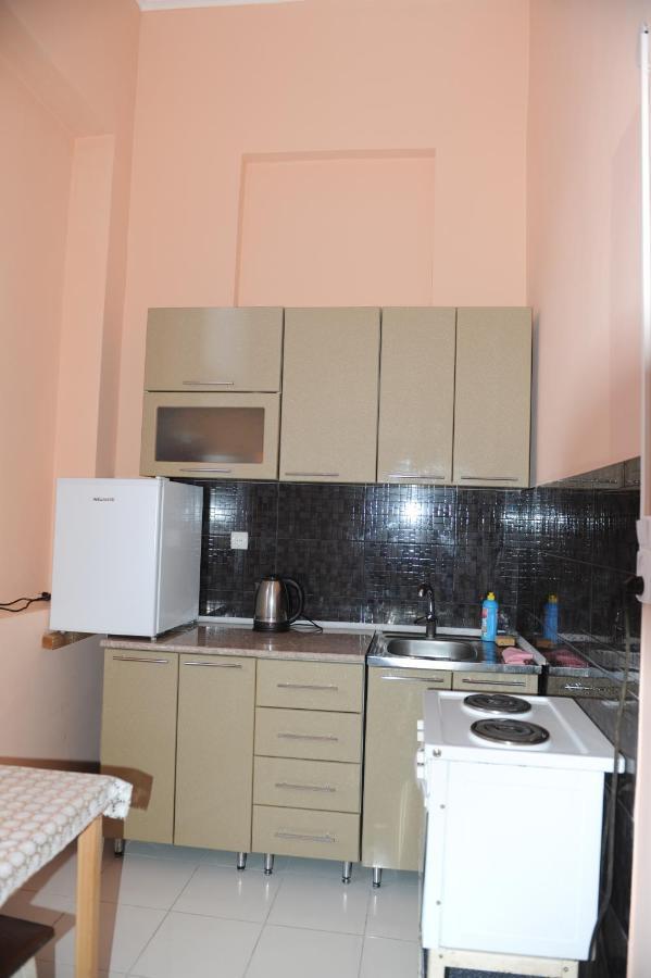 Apartment On Prospekt Mira 71 ซุคุม ภายนอก รูปภาพ